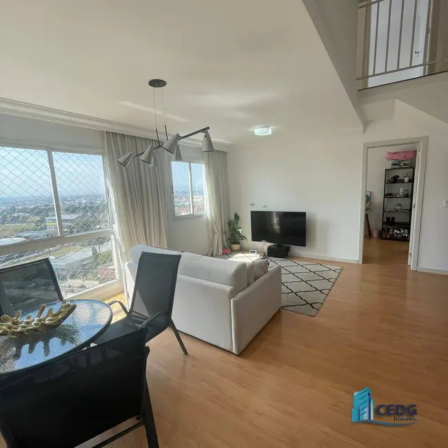 Apartamento com 3 quartos para alugar, 91m2 em Novo Mundo, Curitiba - PR - imagem 4 Foto 4 de Apartamento com 3 quartos para alugar, 91m2 em Novo Mundo, Curitiba - PR