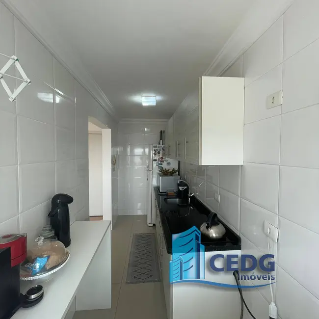 Apartamento com 3 quartos para alugar, 91m2 em Novo Mundo, Curitiba - PR - imagem 8 Foto 8 de Apartamento com 3 quartos para alugar, 91m2 em Novo Mundo, Curitiba - PR