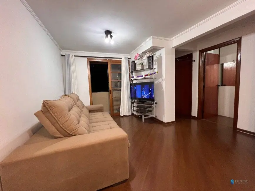Apartamento com 3 quartos à venda, 60m2 em Capão Raso, Curitiba - PR - imagem 9 Foto 9 de Apartamento com 3 quartos à venda, 60m2 em Capão Raso, Curitiba - PR