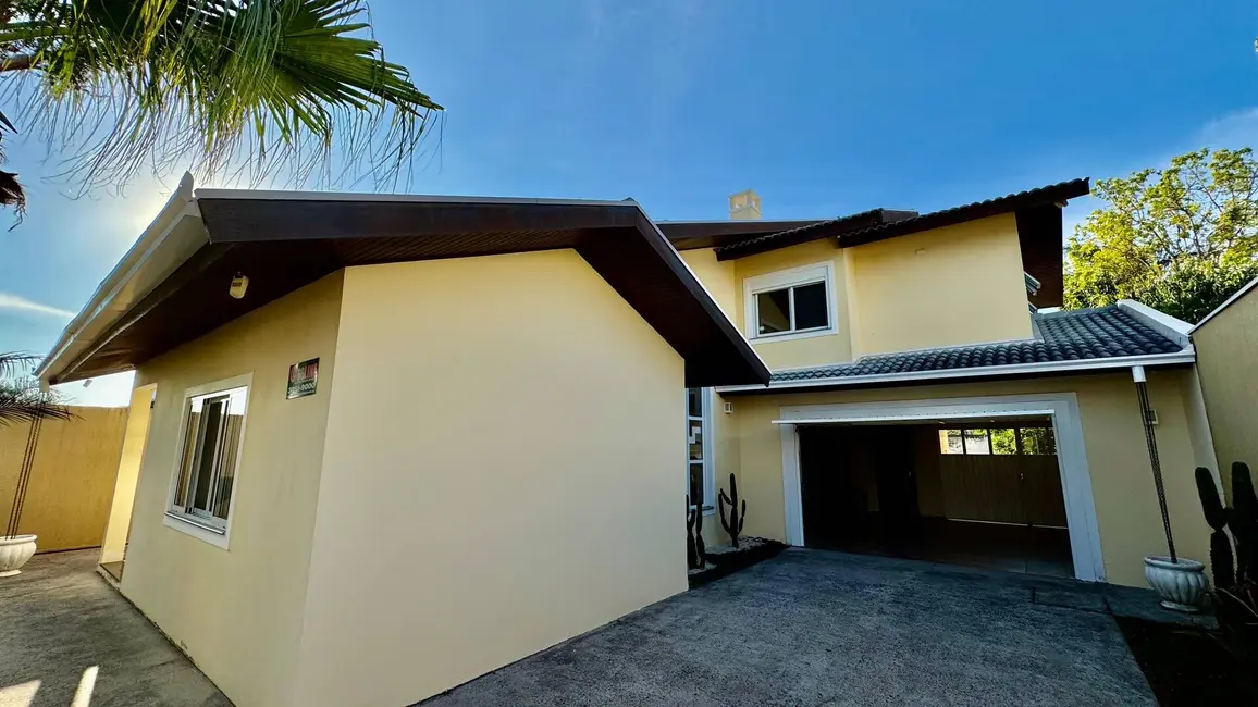 Casa com 4 quartos à venda, 600m2 em Aristocrata, Sao Jose Dos Pinhais - PR - imagem 3 Foto 3 de Casa com 4 quartos à venda, 600m2 em Aristocrata, Sao Jose Dos Pinhais - PR