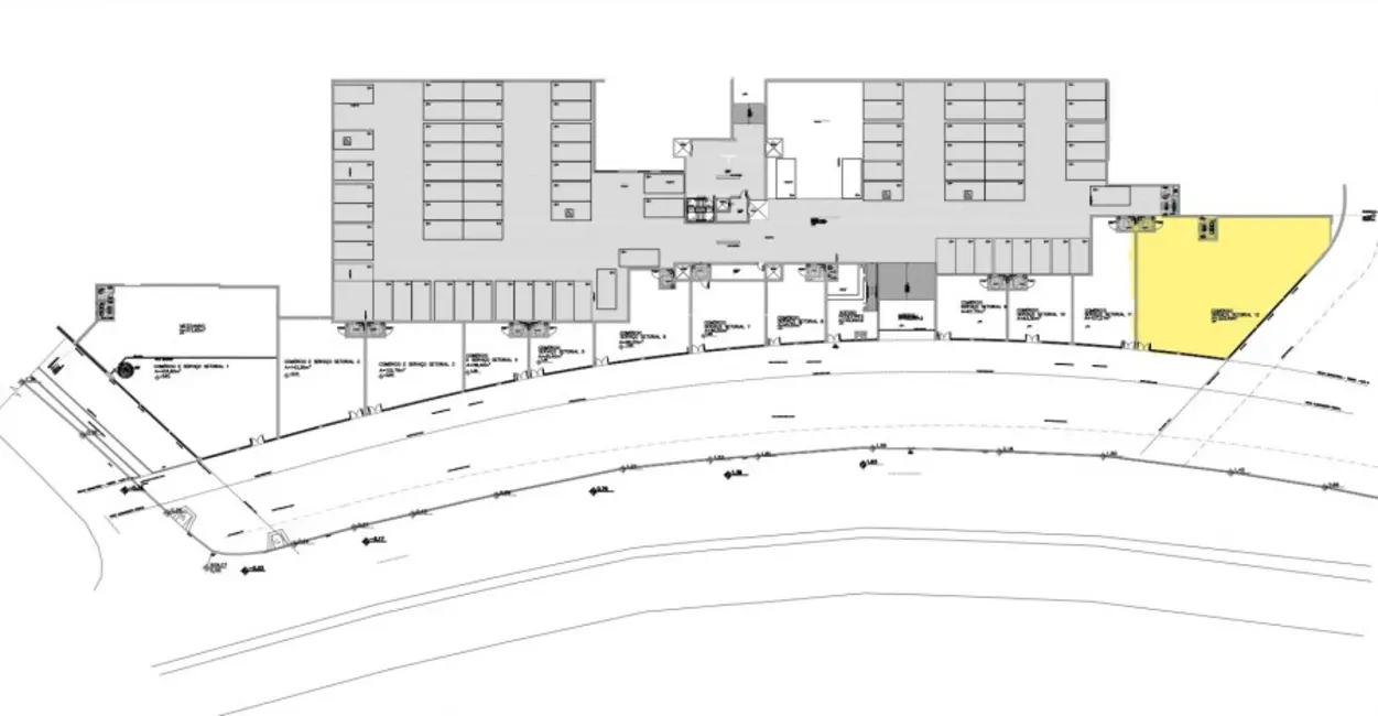Sala Comercial à venda, 323m2 em Cristo Rei, Curitiba - PR - imagem 8 Foto 8 de Sala Comercial à venda, 323m2 em Cristo Rei, Curitiba - PR