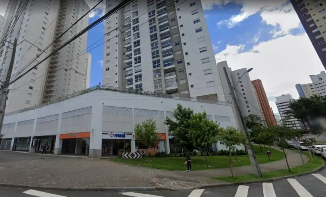 Foto 1 de Sala Comercial à venda, 323m2 em Cristo Rei, Curitiba - PR