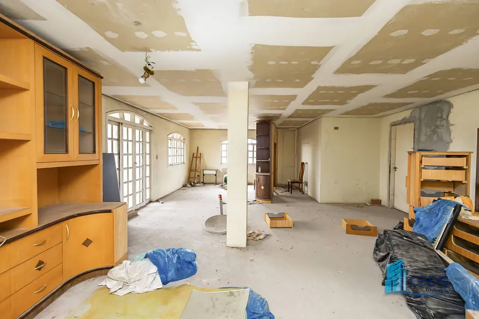 Casa com 4 quartos à venda, 500m2 em Vista Alegre, Curitiba - PR - imagem 6 Foto 6 de Casa com 4 quartos à venda, 500m2 em Vista Alegre, Curitiba - PR