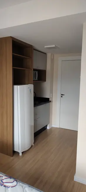 Foto 4 de Apartamento com 1 quarto à venda, 17m2 em Capão Raso, Curitiba - PR