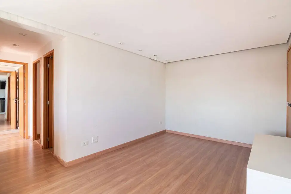 Foto 2 de Apartamento com 3 quartos à venda, 75m2 em Cabral, Curitiba - PR