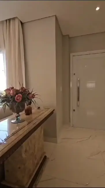 Foto 3 de Casa com 3 quartos à venda, 266m2 em Xaxim, Curitiba - PR