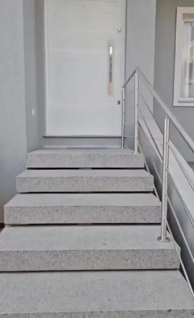 Foto 2 de Casa com 3 quartos à venda, 266m2 em Xaxim, Curitiba - PR