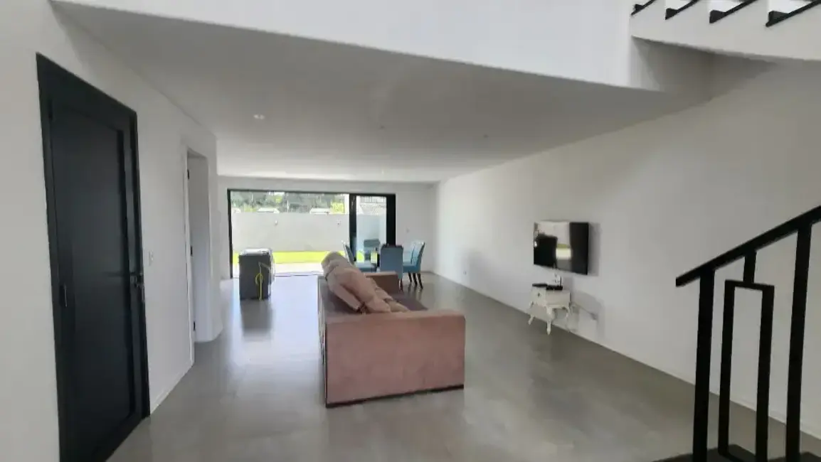 Casa com 3 quartos à venda, 205m2 em Umbará, Curitiba - PR - imagem 5 Foto 5 de Casa com 3 quartos à venda, 205m2 em Umbará, Curitiba - PR