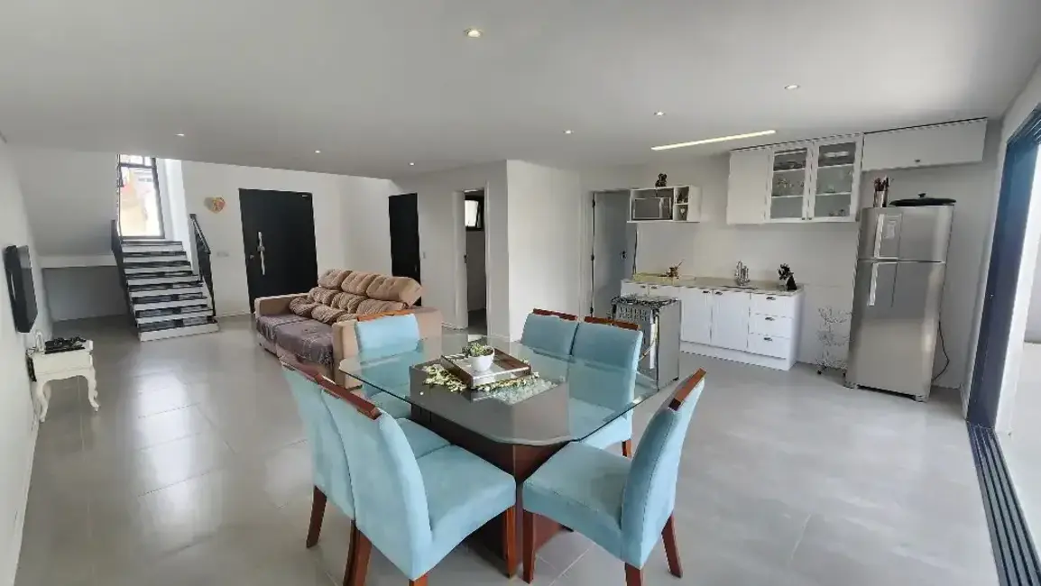 Casa com 3 quartos à venda, 205m2 em Umbará, Curitiba - PR - imagem 6 Foto 6 de Casa com 3 quartos à venda, 205m2 em Umbará, Curitiba - PR