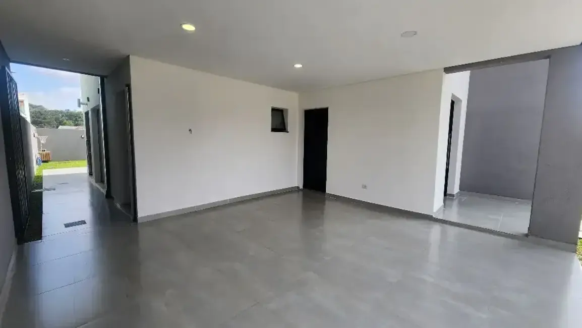 Casa com 3 quartos à venda, 205m2 em Umbará, Curitiba - PR - imagem 2 Foto 2 de Casa com 3 quartos à venda, 205m2 em Umbará, Curitiba - PR