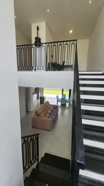 Casa com 3 quartos à venda, 205m2 em Umbará, Curitiba - PR - imagem 7 Foto 7 de Casa com 3 quartos à venda, 205m2 em Umbará, Curitiba - PR