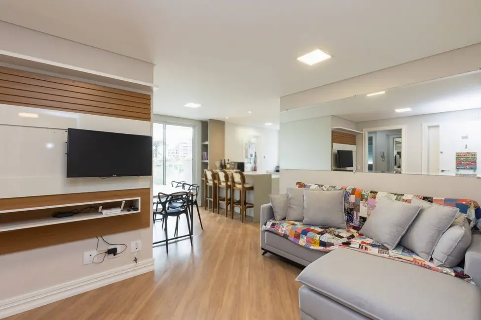 Foto 3 de Apartamento com 2 quartos à venda, 77m2 em Centro, Curitiba - PR