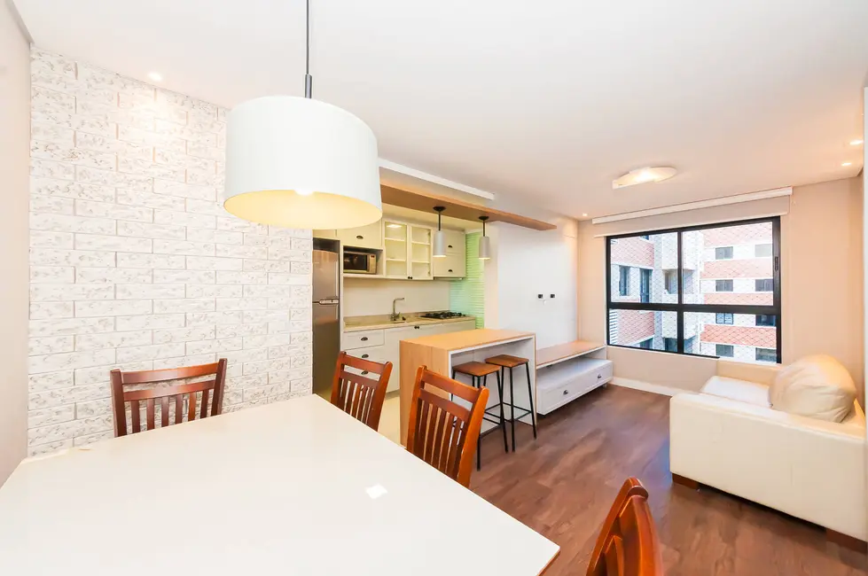 Foto 5 de Apartamento com 2 quartos à venda, 56m2 em Santo Inácio, Curitiba - PR