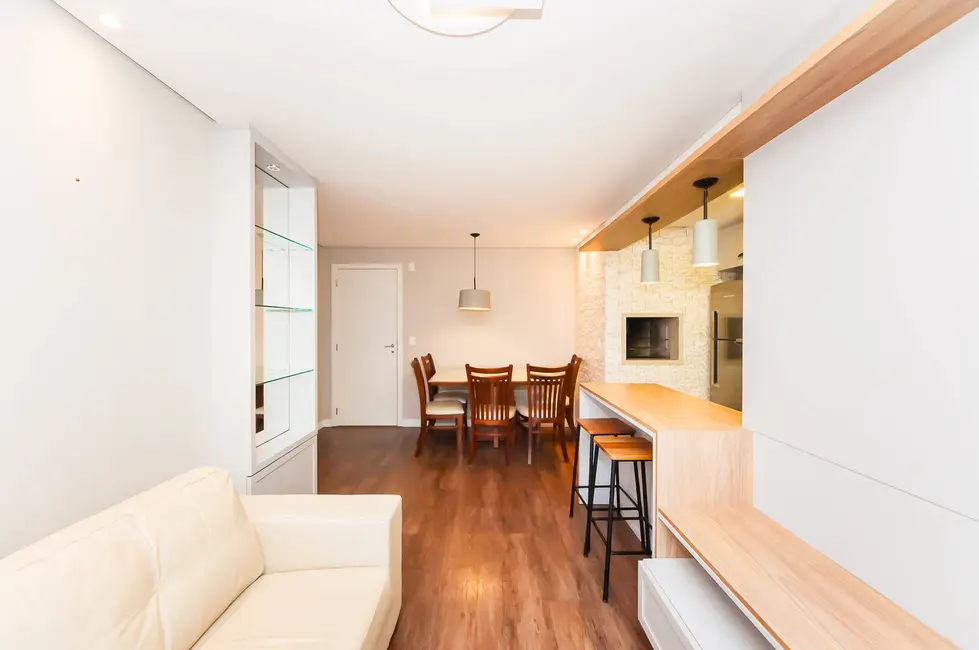 Foto 6 de Apartamento com 2 quartos à venda, 56m2 em Santo Inácio, Curitiba - PR