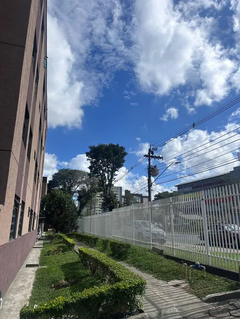 Foto 2 de Apartamento com 3 quartos à venda, 57m2 em Capão Raso, Curitiba - PR