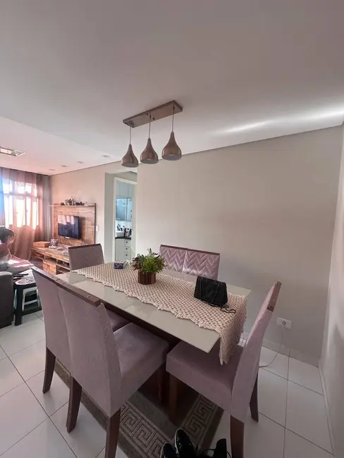 Apartamento com 3 quartos à venda, 57m2 em Capão Raso, Curitiba - PR - imagem 3 Foto 3 de Apartamento com 3 quartos à venda, 57m2 em Capão Raso, Curitiba - PR