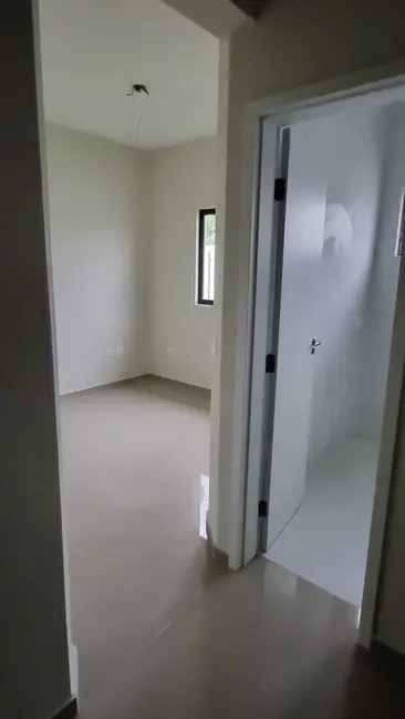 Foto 4 de Casa com 2 quartos à venda, 160m2 em Alto Tarumã, Pinhais - PR