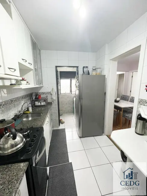 Foto 8 de Apartamento com 3 quartos à venda, 71m2 em Cristo Rei, Curitiba - PR