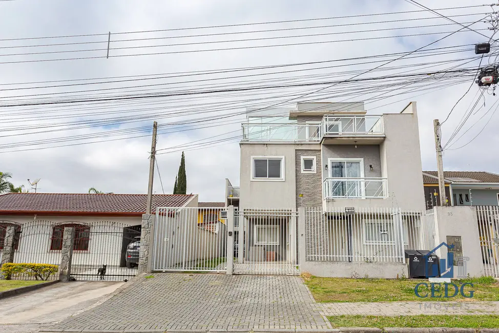 Foto 1 de Sobrado com 3 quartos à venda, 122m2 em Xaxim, Curitiba - PR