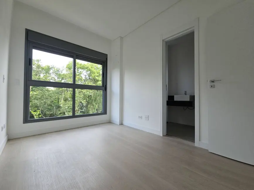 Apartamento com 3 quartos à venda, 102m2 em Mossunguê, Curitiba - PR - imagem 5 Foto 5 de Apartamento com 3 quartos à venda, 102m2 em Mossunguê, Curitiba - PR