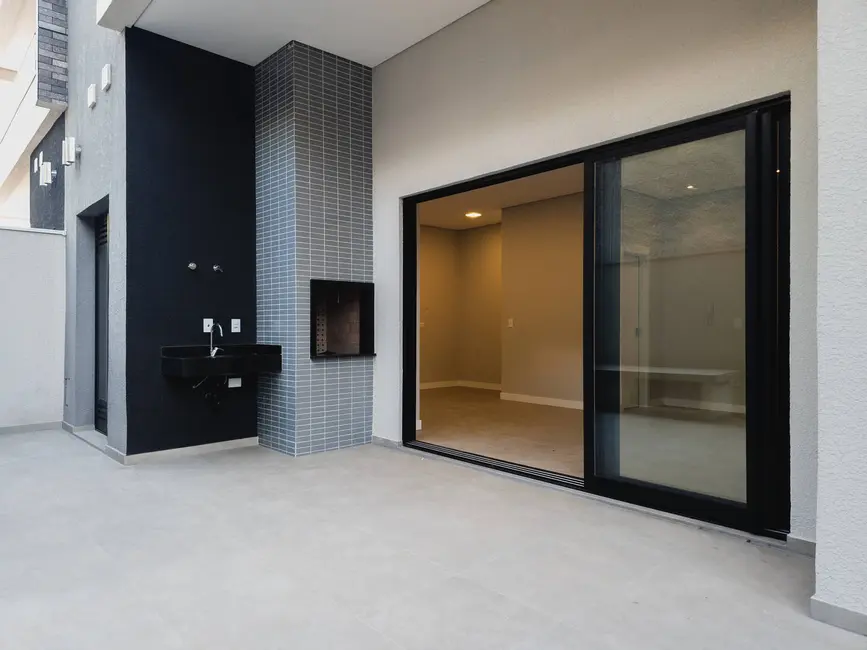 Apartamento com 3 quartos à venda, 117m2 em Alto da Rua XV, Curitiba - PR - imagem 7 Foto 7 de Apartamento com 3 quartos à venda, 117m2 em Alto da Rua XV, Curitiba - PR