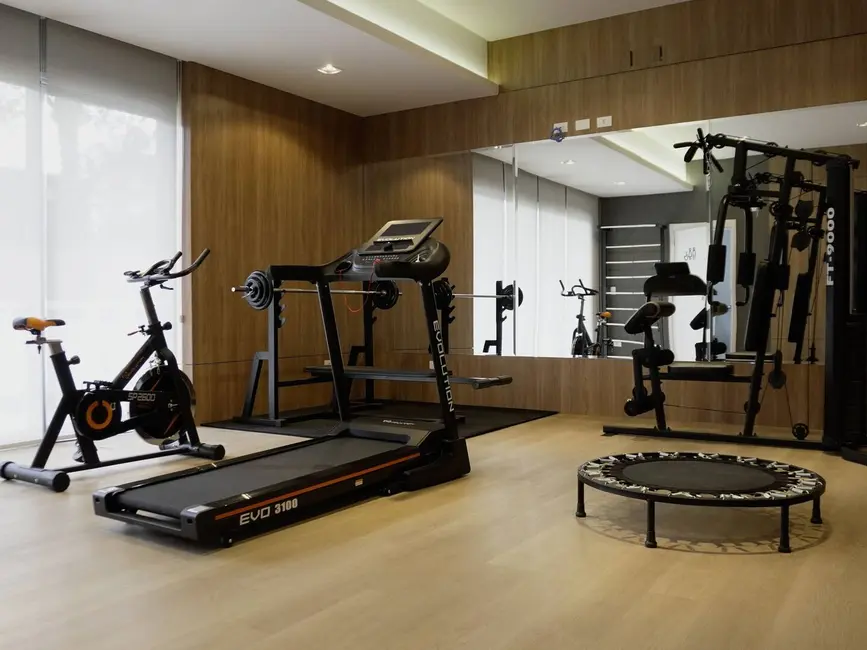 Apartamento com 3 quartos à venda, 109m2 em Mercês, Curitiba - PR - imagem 8 Foto 8 de Apartamento com 3 quartos à venda, 109m2 em Mercês, Curitiba - PR