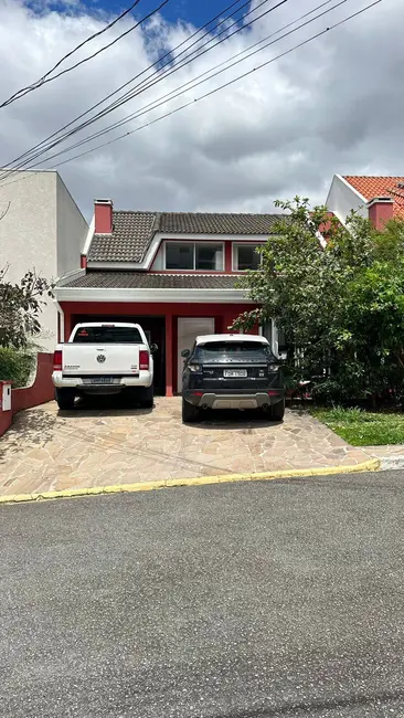 Foto 2 de Casa com 3 quartos à venda, 240m2 em Uberaba, Curitiba - PR