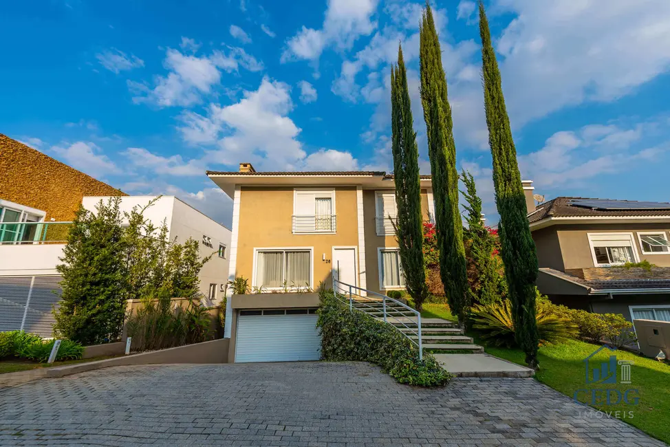 Casa com 4 quartos à venda, 470m2 em Pilarzinho, Curitiba - PR - imagem 9 Foto 9 de Casa com 4 quartos à venda, 470m2 em Pilarzinho, Curitiba - PR