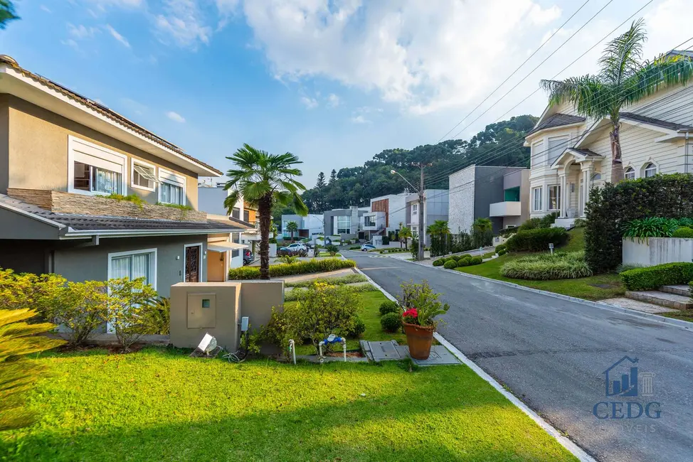 Casa com 4 quartos à venda, 470m2 em Pilarzinho, Curitiba - PR - imagem 6 Foto 6 de Casa com 4 quartos à venda, 470m2 em Pilarzinho, Curitiba - PR