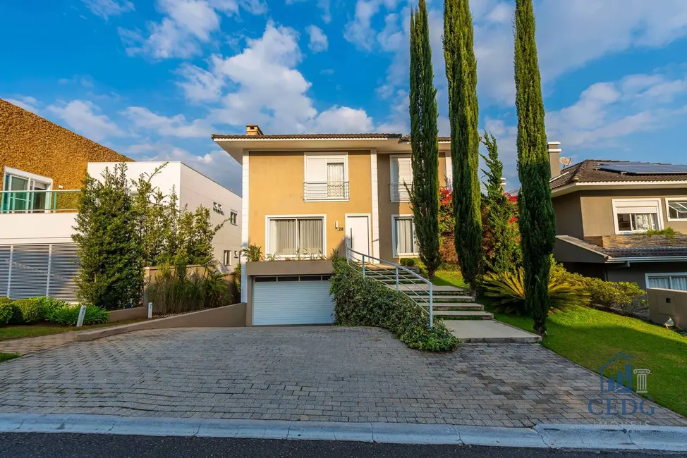 Casa com 4 quartos à venda, 470m2 em Pilarzinho, Curitiba - PR - imagem 7 Foto 7 de Casa com 4 quartos à venda, 470m2 em Pilarzinho, Curitiba - PR