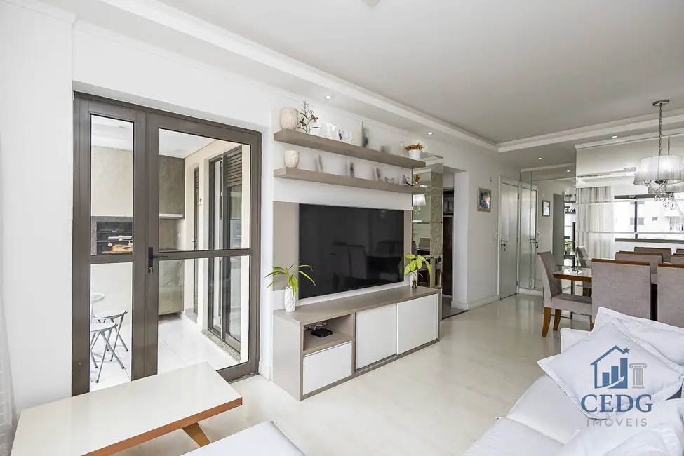 Apartamento com 3 quartos à venda, 78m2 em Capão Raso, Curitiba - PR - imagem 9 Foto 9 de Apartamento com 3 quartos à venda, 78m2 em Capão Raso, Curitiba - PR