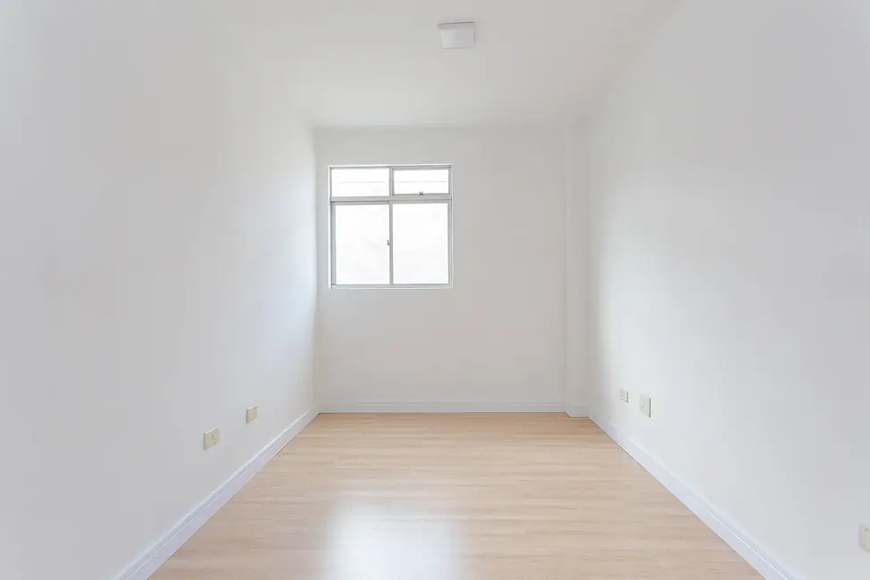 Apartamento com 2 quartos à venda, 58m2 em Uberaba, Curitiba - PR - imagem 8 Foto 8 de Apartamento com 2 quartos à venda, 58m2 em Uberaba, Curitiba - PR