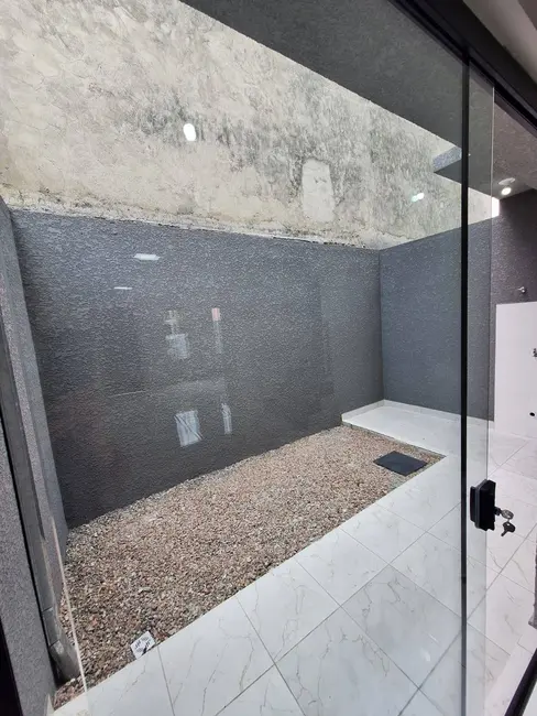 Foto 8 de Sobrado com 4 quartos à venda, 84m2 em Sítio Cercado, Curitiba - PR