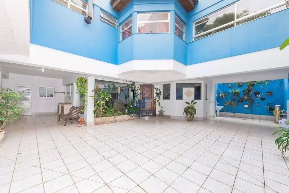 Foto 1 de Casa com 3 quartos à venda, 604m2 em Água Verde, Curitiba - PR