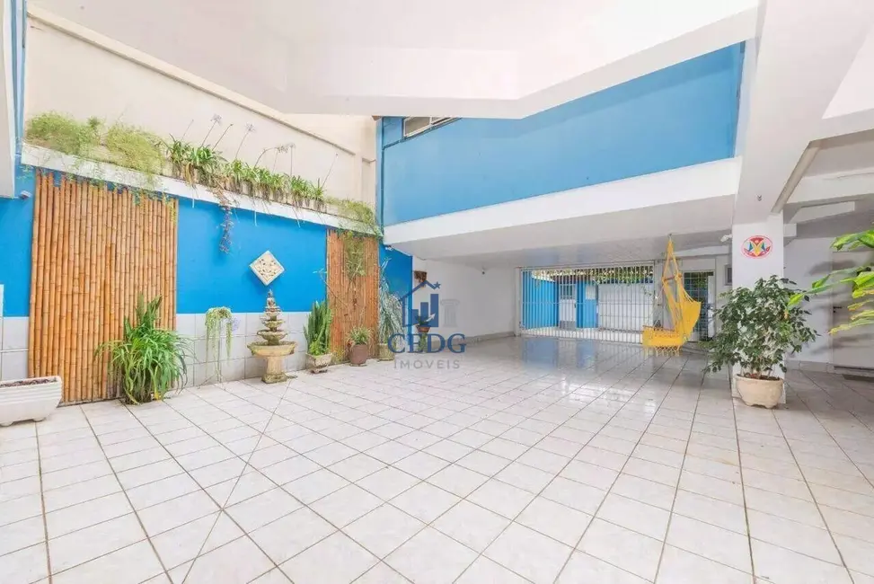 Foto 8 de Casa com 3 quartos à venda, 604m2 em Água Verde, Curitiba - PR