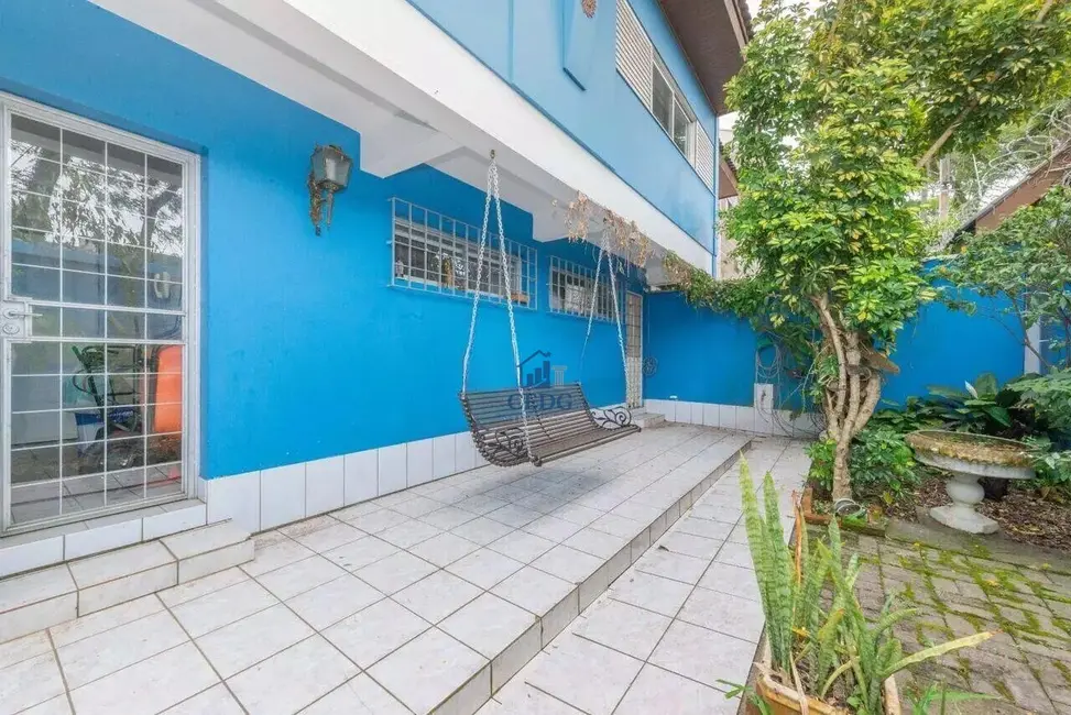 Foto 2 de Casa com 3 quartos à venda, 604m2 em Água Verde, Curitiba - PR