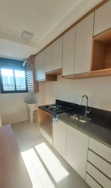 Foto 4 de Apartamento com 2 quartos à venda, 44m2 em Campo Comprido, Curitiba - PR
