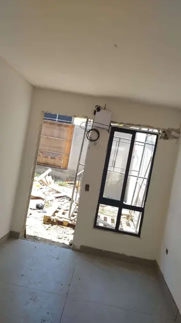 Foto 4 de Sobrado com 3 quartos para alugar, 101m2 em Xaxim, Curitiba - PR