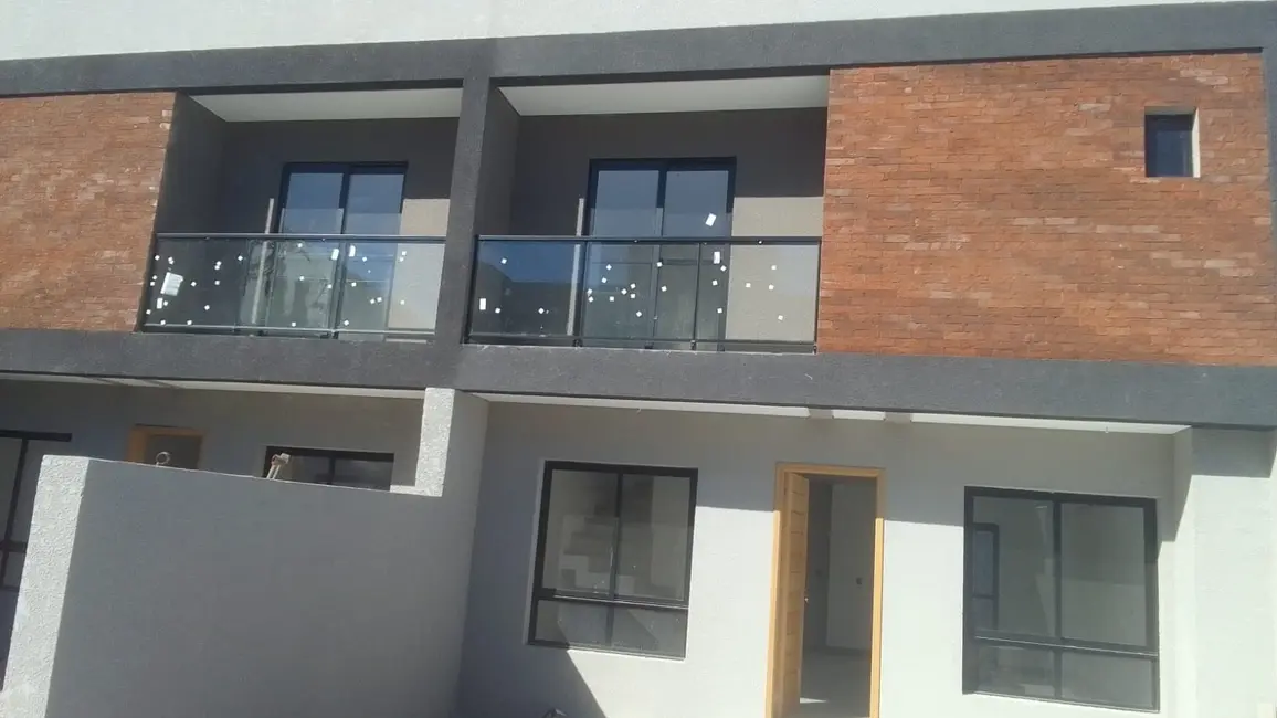 Foto 5 de Sobrado com 3 quartos para alugar, 101m2 em Xaxim, Curitiba - PR