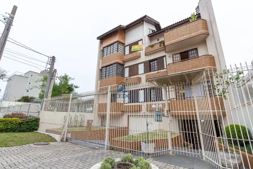 Foto 3 de Apartamento com 4 quartos à venda, 125m2 em Água Verde, Curitiba - PR