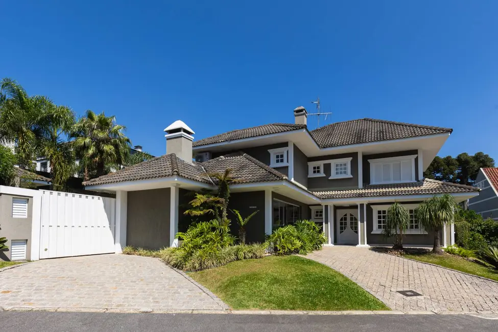 Casa de Condomínio com 4 quartos à venda, 391m2 em Cascatinha, Curitiba - PR - imagem 2 Foto 2 de Casa de Condomínio com 4 quartos à venda, 391m2 em Cascatinha, Curitiba - PR