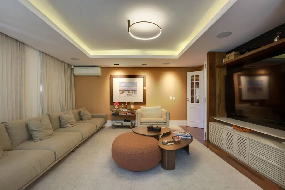 Casa de Condomínio com 4 quartos à venda, 391m2 em Cascatinha, Curitiba - PR - imagem 8 Foto 8 de Casa de Condomínio com 4 quartos à venda, 391m2 em Cascatinha, Curitiba - PR