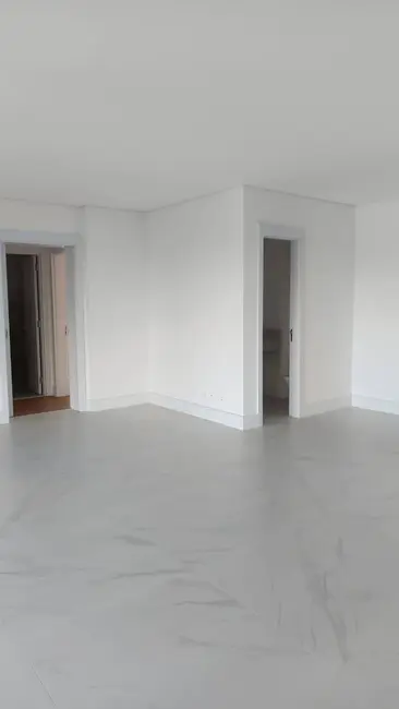 Foto 4 de Apartamento com 3 quartos à venda, 135m2 em Cabral, Curitiba - PR