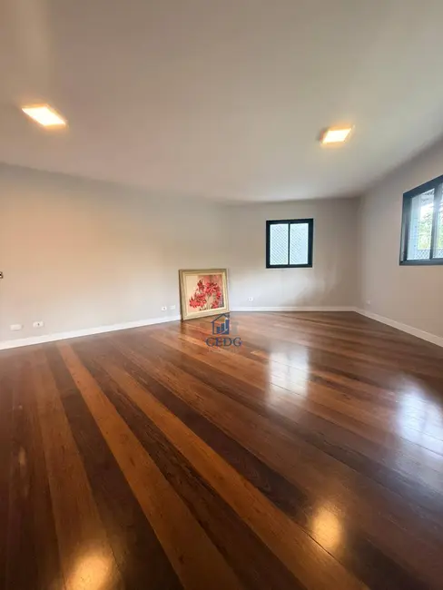 Apartamento com 4 quartos à venda, 203m2 em Vila Izabel, Curitiba - PR - imagem 5 Foto 5 de Apartamento com 4 quartos à venda, 203m2 em Vila Izabel, Curitiba - PR