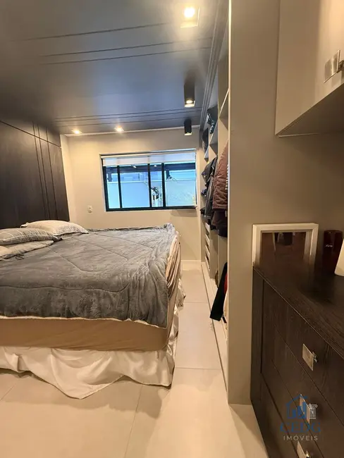 Foto 8 de Apartamento com 3 quartos à venda, 130m2 em Santo Inácio, Curitiba - PR