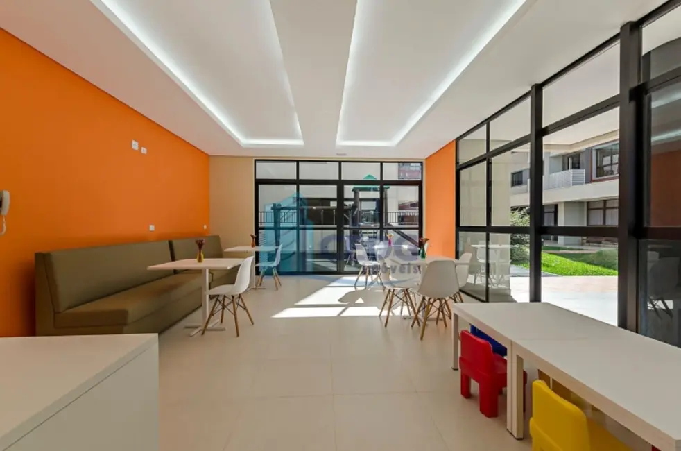 Foto 8 de Apartamento com 2 quartos à venda, 56m2 em Santo Inácio, Curitiba - PR