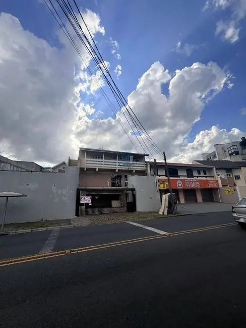 Foto 2 de Sobrado com 4 quartos à venda, 400m2 em Vista Alegre, Curitiba - PR