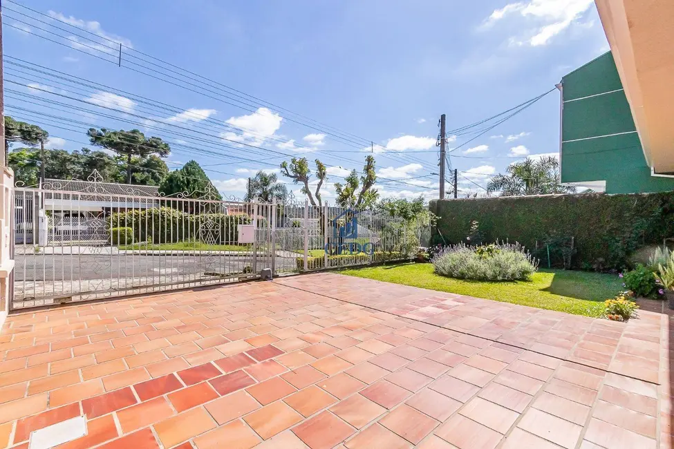 Casa com 3 quartos à venda, 342m2 em Santa Cândida, Curitiba - PR - imagem 8 Foto 8 de Casa com 3 quartos à venda, 342m2 em Santa Cândida, Curitiba - PR