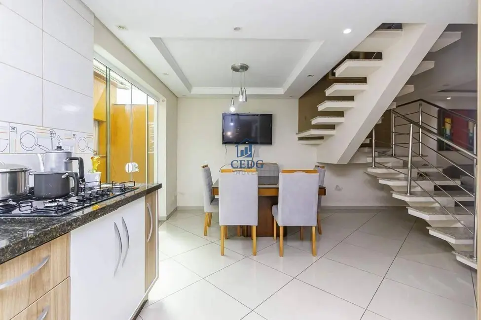 Casa com 4 quartos à venda, 236m2 em Pinheirinho, Curitiba - PR - imagem 6 Foto 6 de Casa com 4 quartos à venda, 236m2 em Pinheirinho, Curitiba - PR