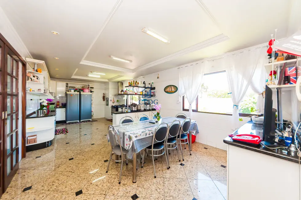 Casa com 3 quartos à venda, 416m2 em Bacacheri, Curitiba - PR - imagem 5 Foto 5 de Casa com 3 quartos à venda, 416m2 em Bacacheri, Curitiba - PR